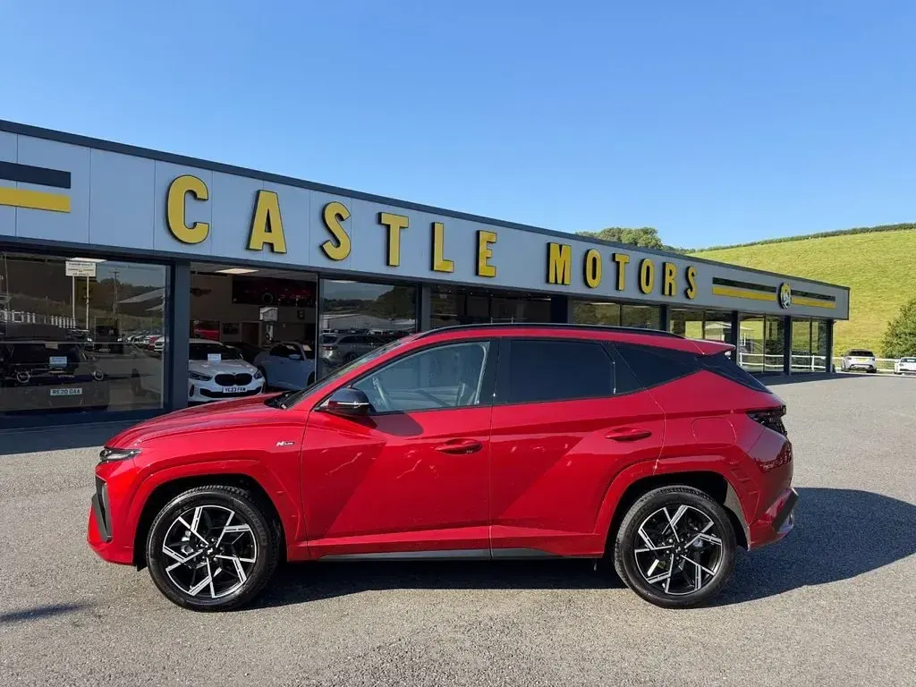 Used Hyundai Tucson N Line 215 HP (158 kW) 2025 Red SUV