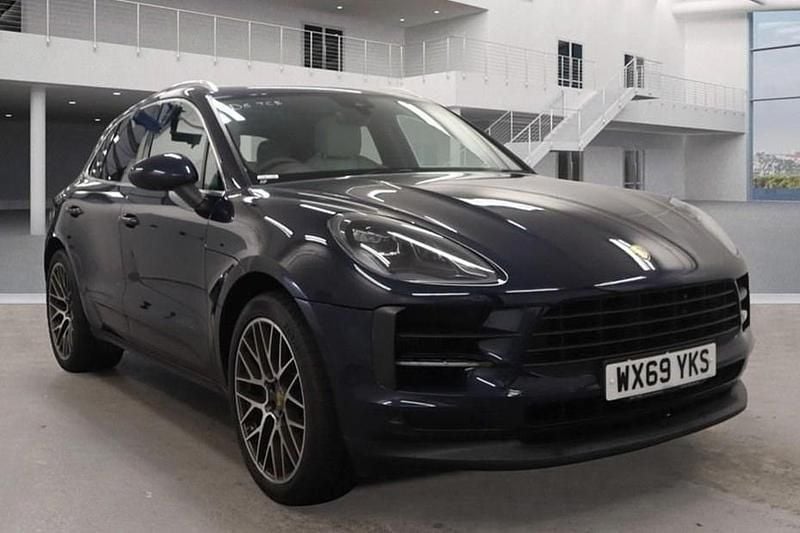 Blue Used 2019 Porsche Macan SUV | £41,949 (Expensive) - Image 1/1