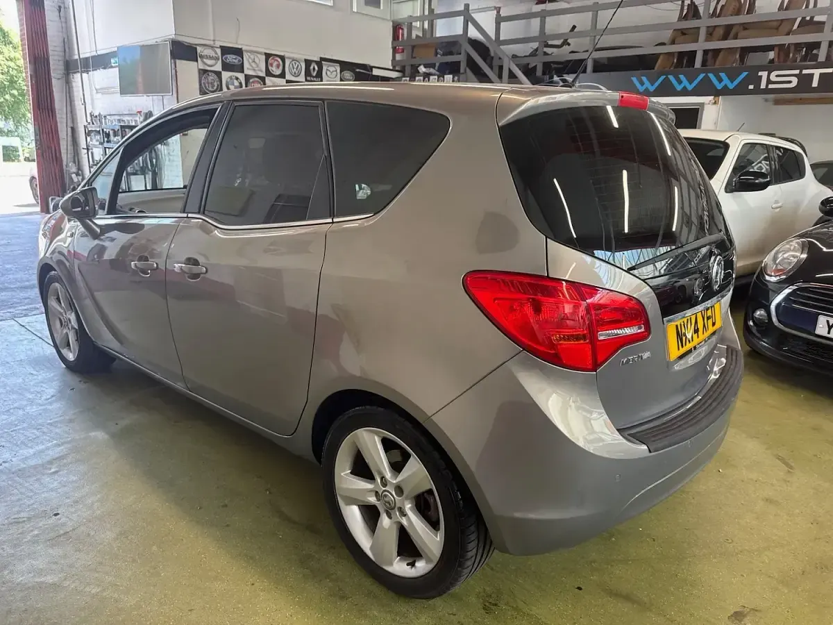 Used Vauxhall Meriva 2014 Brown MPV