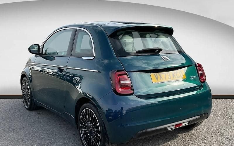 Used Fiat 500e La Prima 86 kW (118 HP) 2026 Hatchback