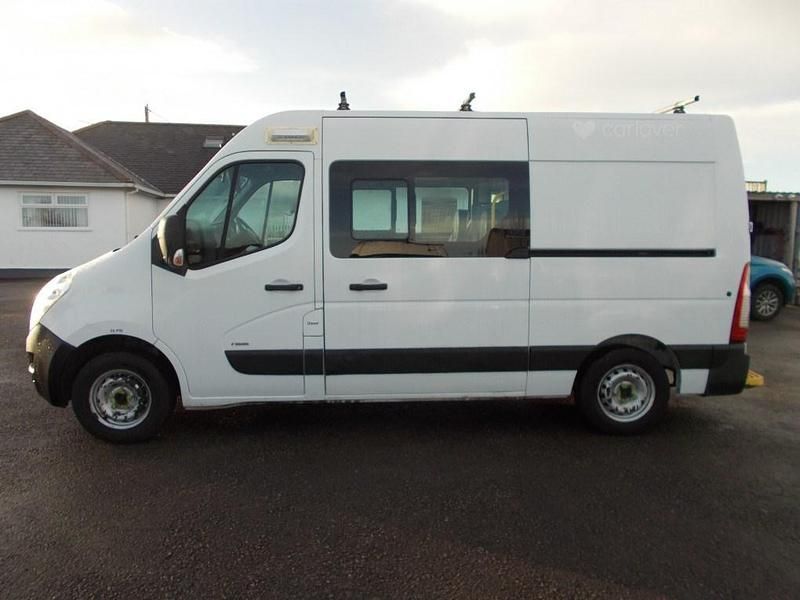 Used Vauxhall Movano 130 HP (95 kW) 2019 White MPV