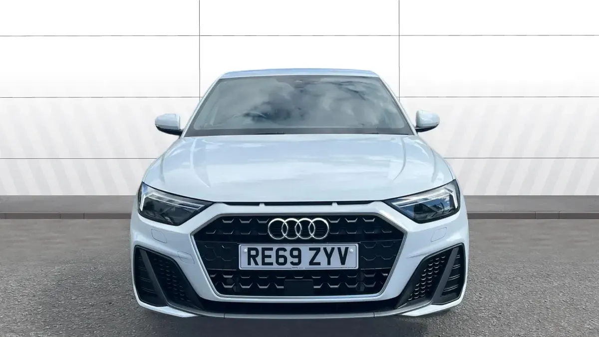 Used Audi A1 S-Line 150 HP (110 kW) 2020 White SUV