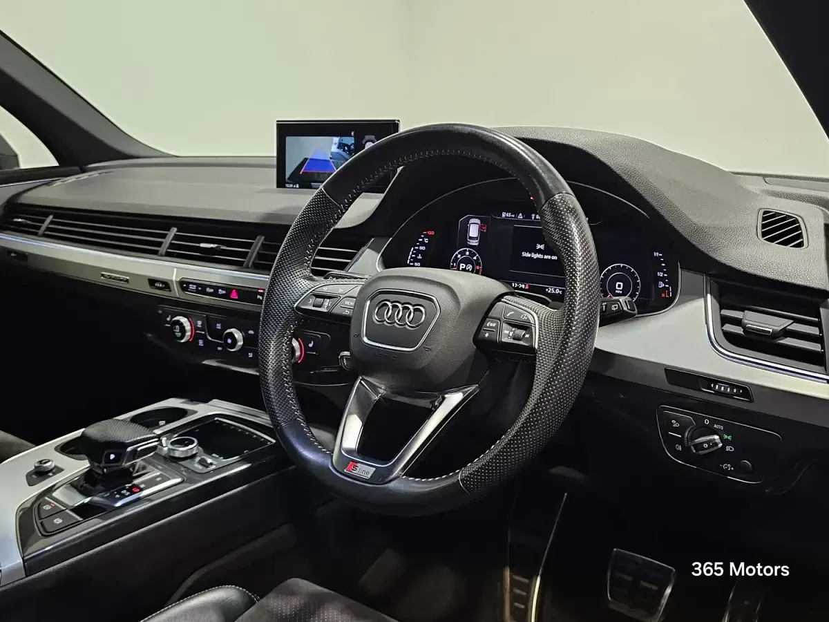 Used Audi Q7 S-Line 286 HP (210 kW) 2019 Black SUV