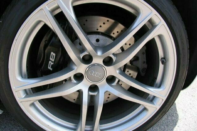 Begagnad Audi R8 Coupé 420 HK (308 kW) 2010 Sportkupé