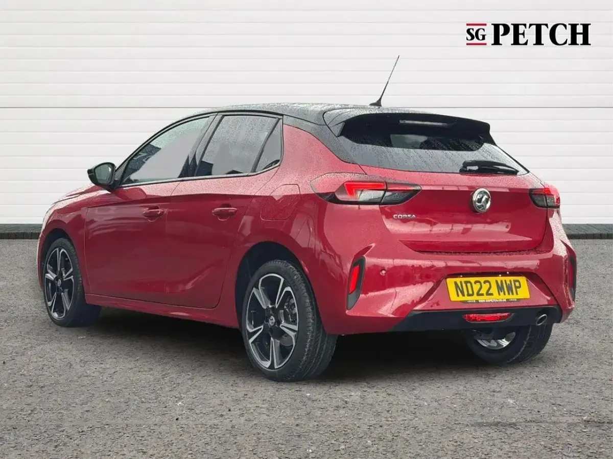 Used Vauxhall Corsa Edition 99 HP (72 kW) 2022 Red Hatchback
