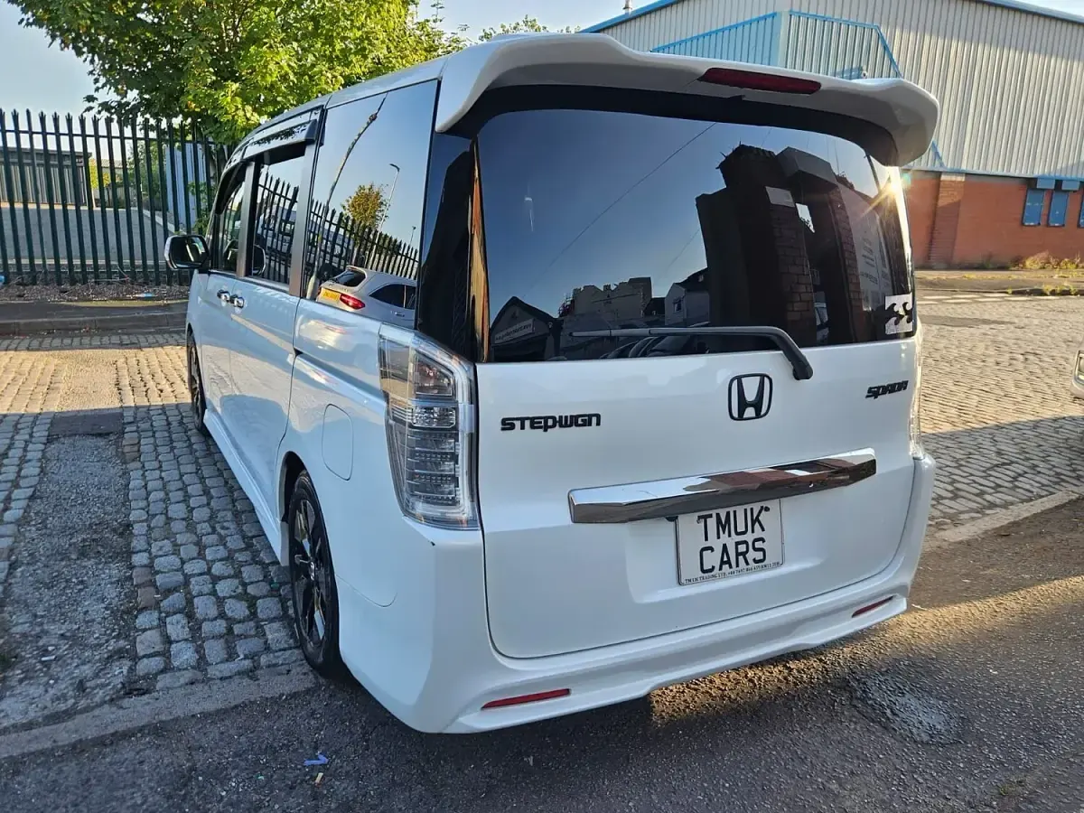 Used Honda Stepwgn 2013 White MPV