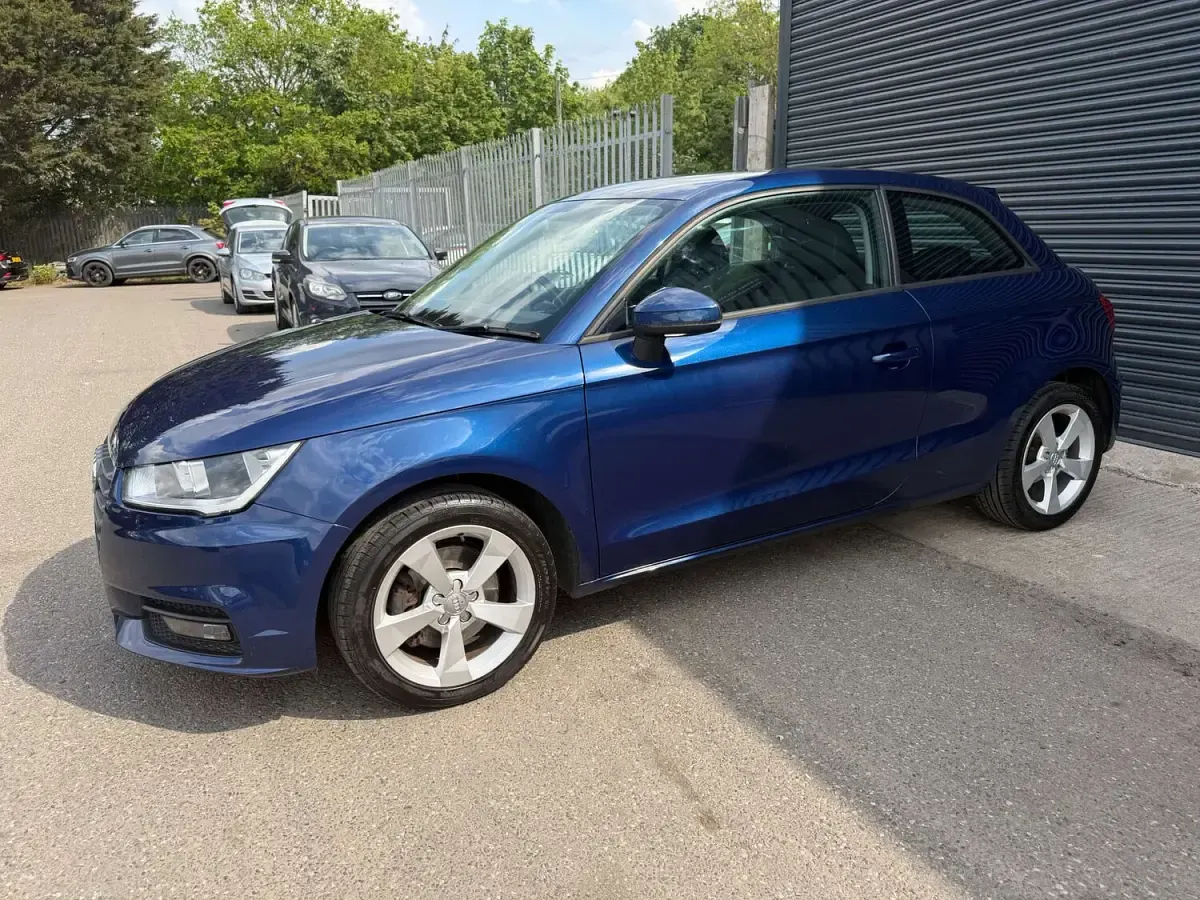 Used Audi A1 Sport 125 HP (91 kW) 2018 Blue Hatchback