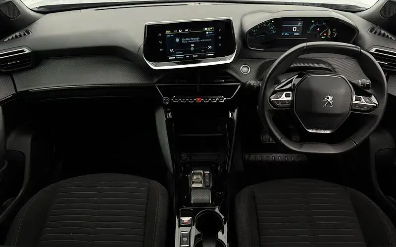 Used Peugeot e-2008 Active+ 100 kW (136 HP) 2023 Grey SUV