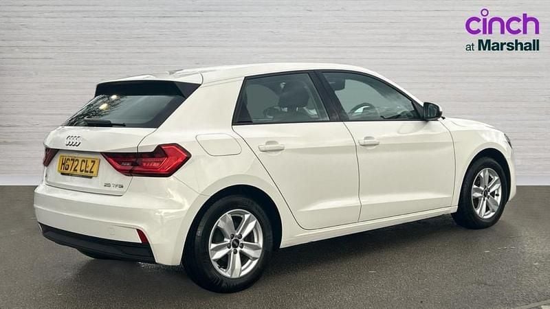 Used Audi A1 Design 95 HP (69 kW) 2022 White SUV