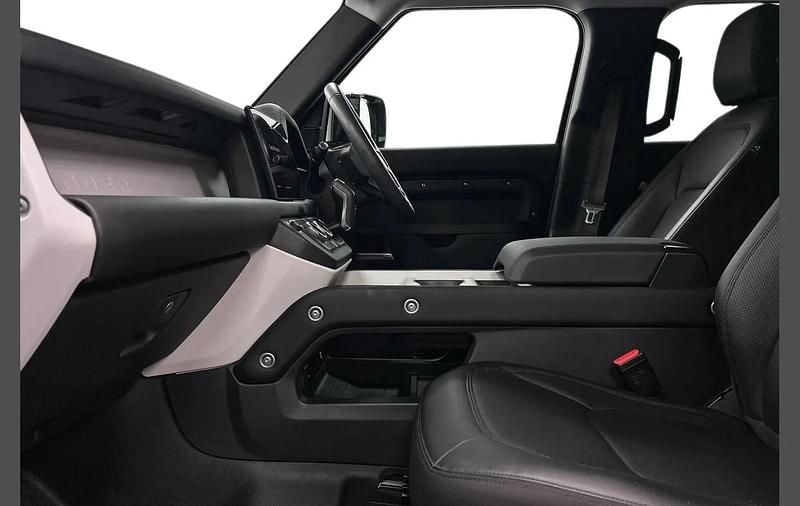 Used Land Rover Defender S 247 HP (181 kW) 2024 Black SUV