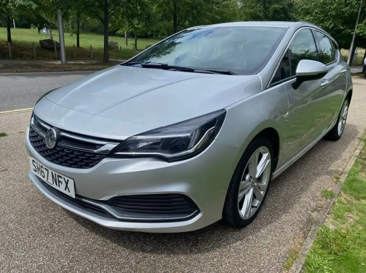 Used Vauxhall Astra SRi 2017 Silver Hatchback