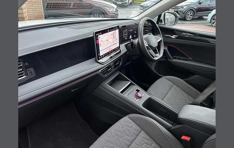 Used VW Tiguan Match 150 HP (110 kW) 2024 White SUV