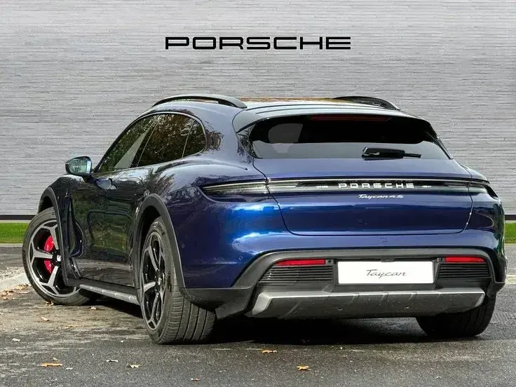 Used Porsche Taycan 4S Cross Turismo Cross Turismo 433 kW (590 HP) 2025 Gentian blue Estate