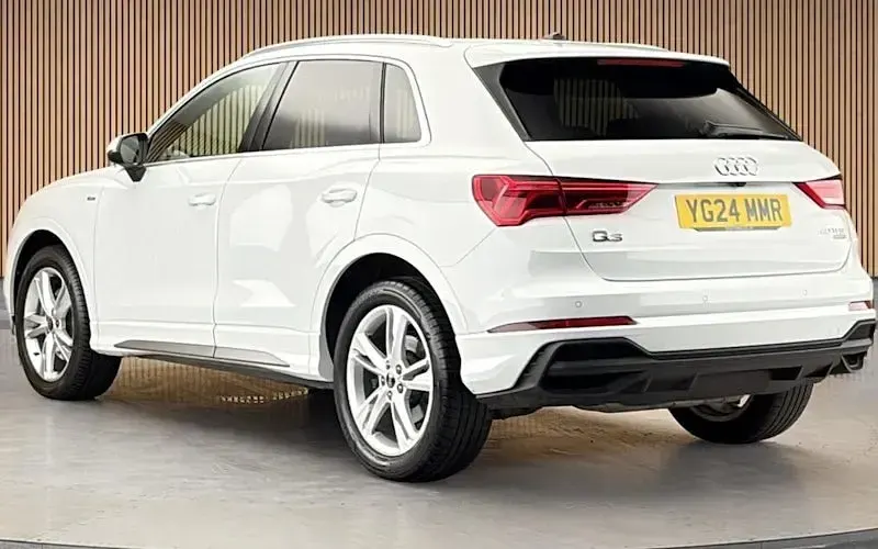 Used Audi Q3 S-Line 190 HP (139 kW) 2026 SUV