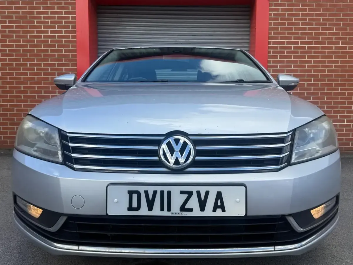 Used VW Passat SE 140 HP (102 kW) 2011 Silver Sedan