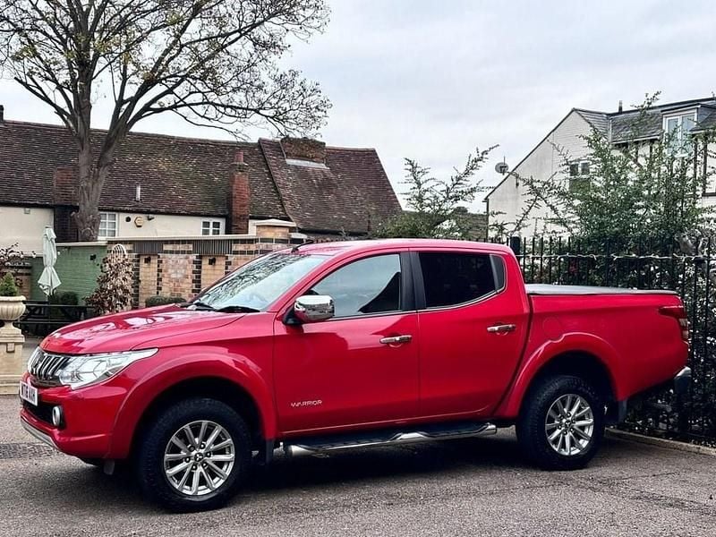 Used Mitsubishi L200 Warrior 178 HP (130 kW) 2016 Red Pickup