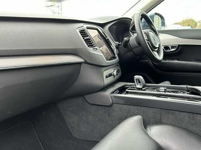 Used Volvo XC90 Core 449 HP (330 kW) 2024 SUV