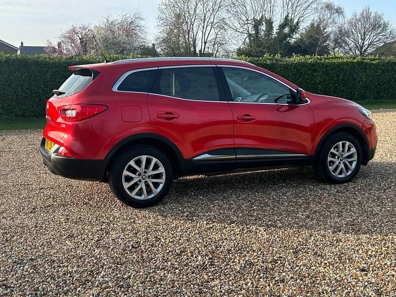 Used Renault Kadjar Dynamique 110 HP (80 kW) 2015 Red SUV