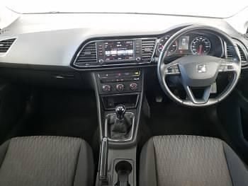 Used Seat Leon SE 125 HP (91 kW) 2015 White Hatchback