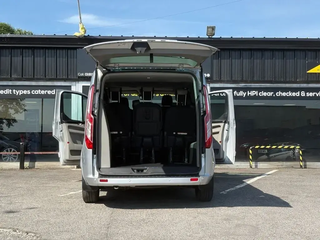 Used Ford Tourneo Titanium 2022 Silver MPV
