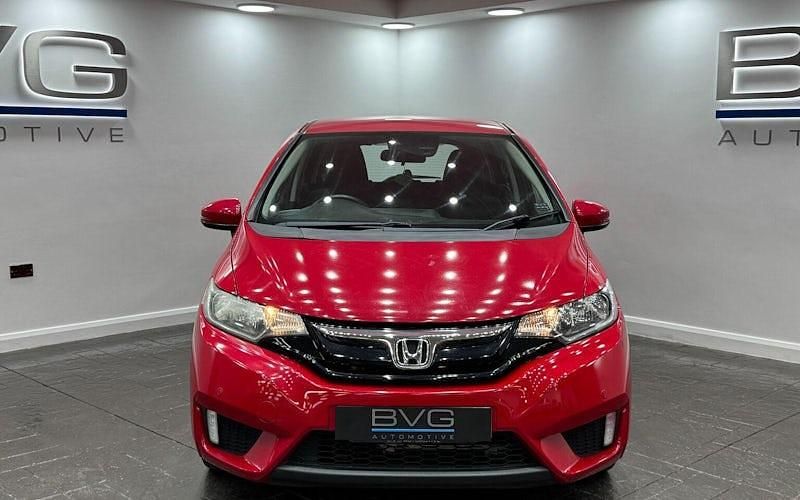 Begagnad Honda Jazz SE 102 HK (75 kW) 2016 Röd Halvkombi