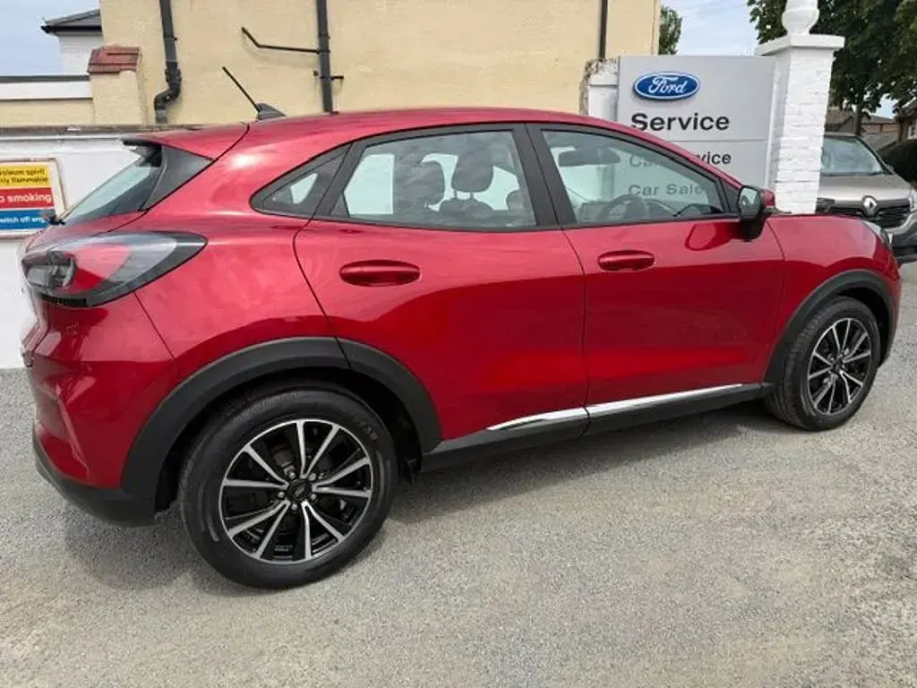Used Ford Puma Titanium 155 HP (114 kW) 2020 Lucid red SUV