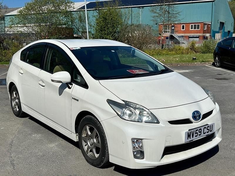 White Used 2025 Toyota Prius Hatchback | £4,990 - Image 1/3