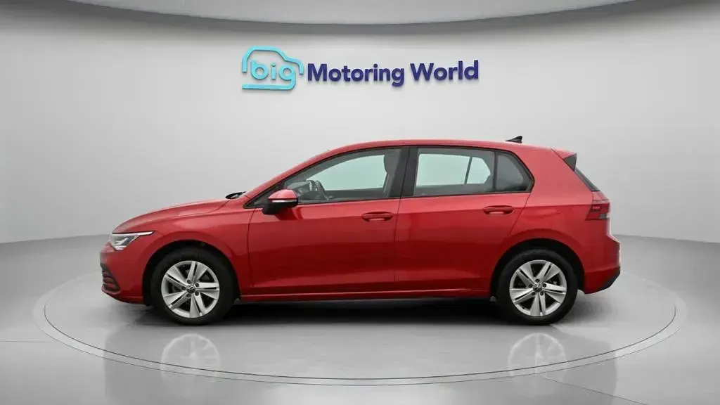 Used VW Golf VIII S 115 HP (84 kW) 2022 Red Hatchback
