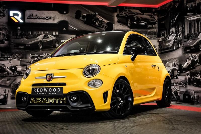 Used Abarth 595 Pista 165 HP (121 kW) 2021 Yellow Cabriolet