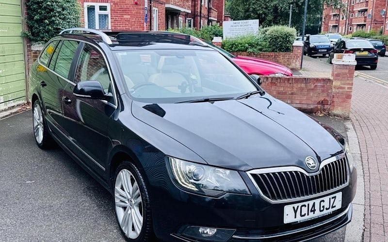 Used Skoda Superb Elegance 260 HP (191 kW) 2015 Estate