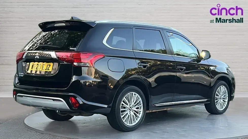 Used Mitsubishi Outlander P-HEV 224 HP (164 kW) 2020 Black SUV