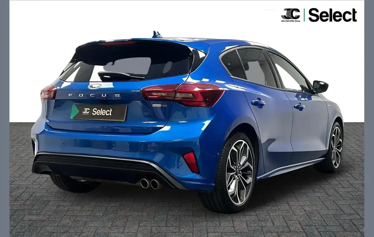 Used Ford Focus ST-Line 153 HP (112 kW) 2023 Blue Hatchback
