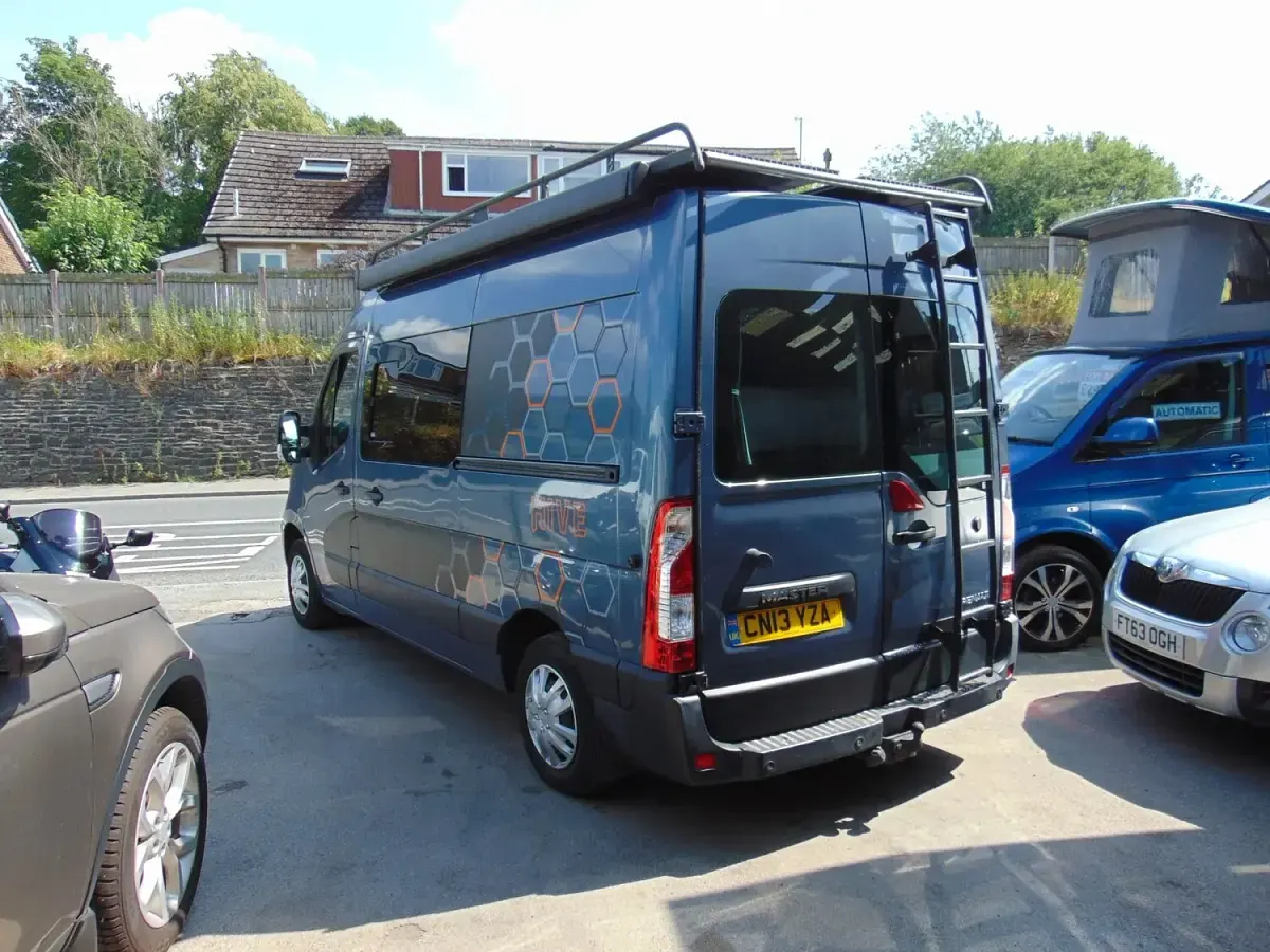 Used Renault Master 2013 Blue Van