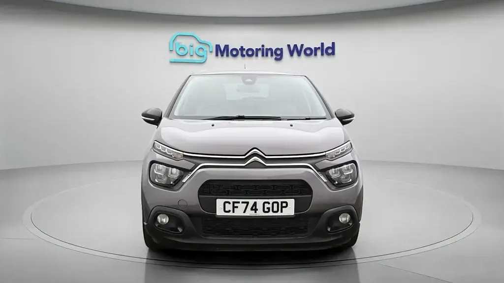 Usado Citroën C3 PureTech 110 CV (80 kW) 2024 Gris Utilitario