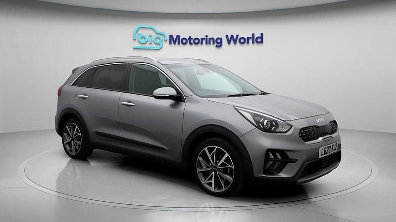 Used 2022 Kia Niro SUV | £16,736 (Fair price) - Image 1/4