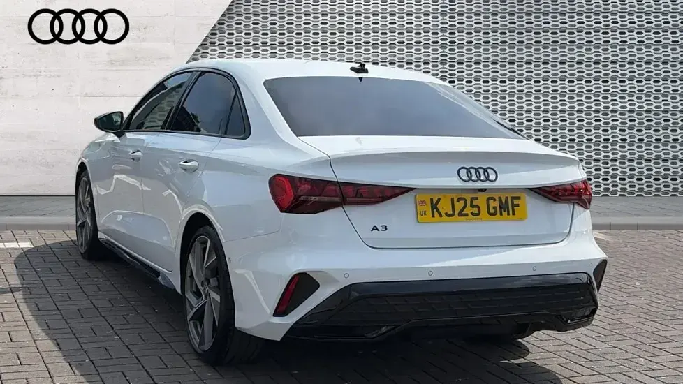 Used Audi A3 Black Edition 150 HP (110 kW) 2025 White