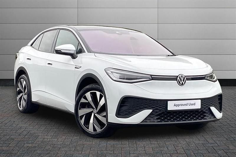 Glacier white Used 2022 VW ID.5 Pro Performance SUV | £23,695 (A bit pricey) - Image 1/3