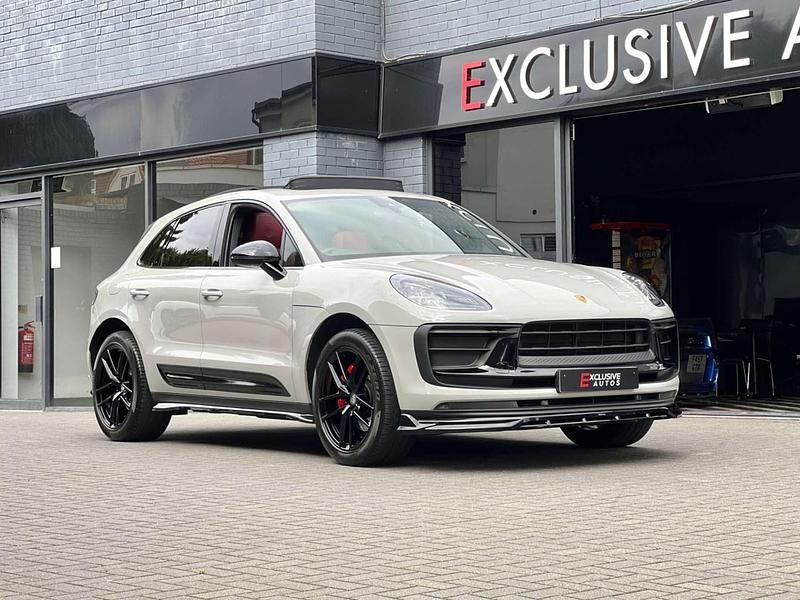 Grey Used 2023 Porsche Macan SUV | £49,958 (Super price) - Image 1/4