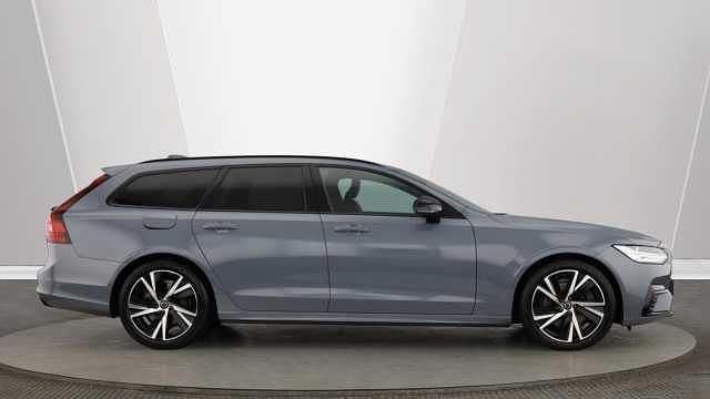 Used Volvo V90 R-Design 197 HP (144 kW) 2022 Estate