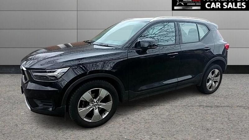 Used Volvo XC40 Momentum 2019 Black SUV