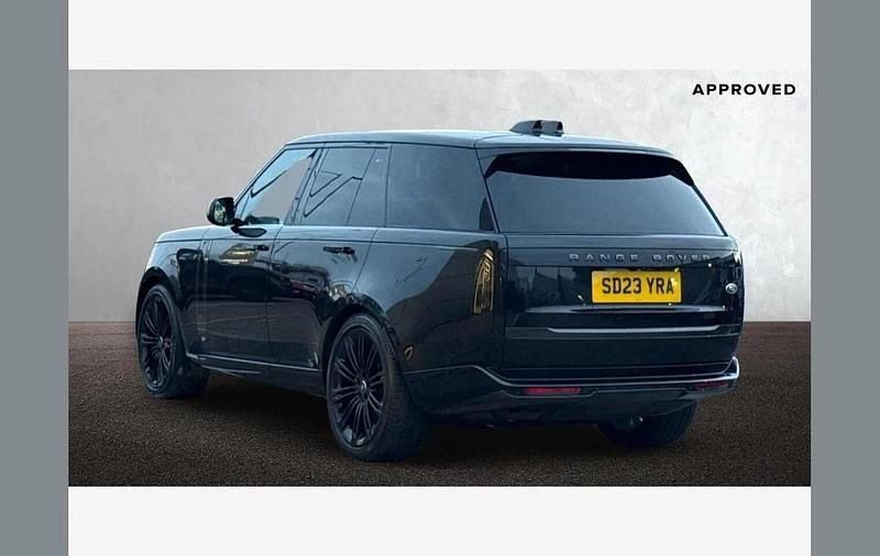 Used Land Rover Range Rover SE 300 HP (220 kW) 2023 Black SUV