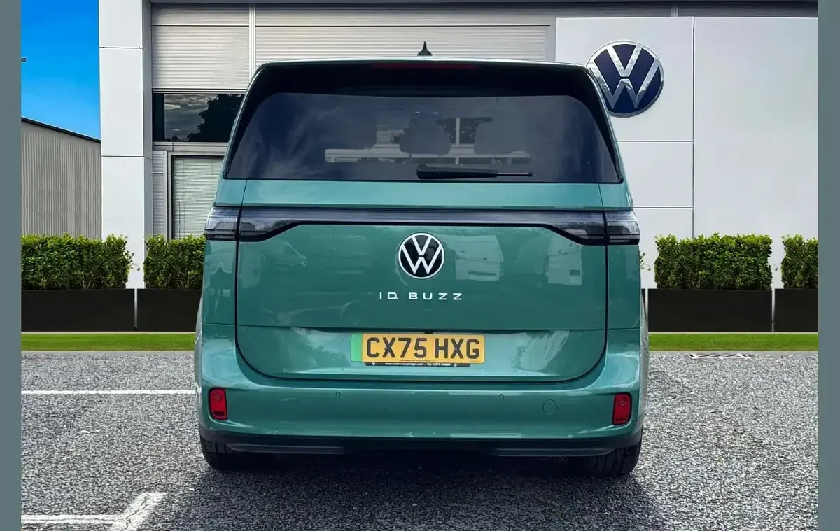 Used VW ID. Buzz Pro 206 kW (281 HP) 2025 Green MPV