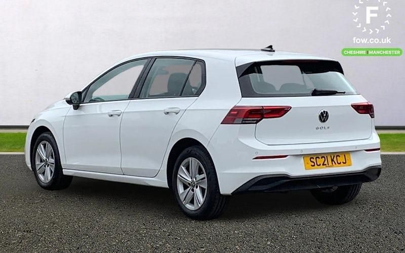 Second-hand VW Golf VIII Life 110 CP (80 kW) 2024 Hatchback