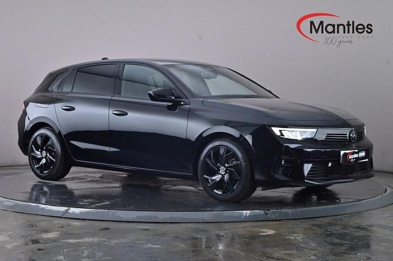 Black Used 2023 Vauxhall Astra Hatchback | £17,995 (Good price) - Image 1/1