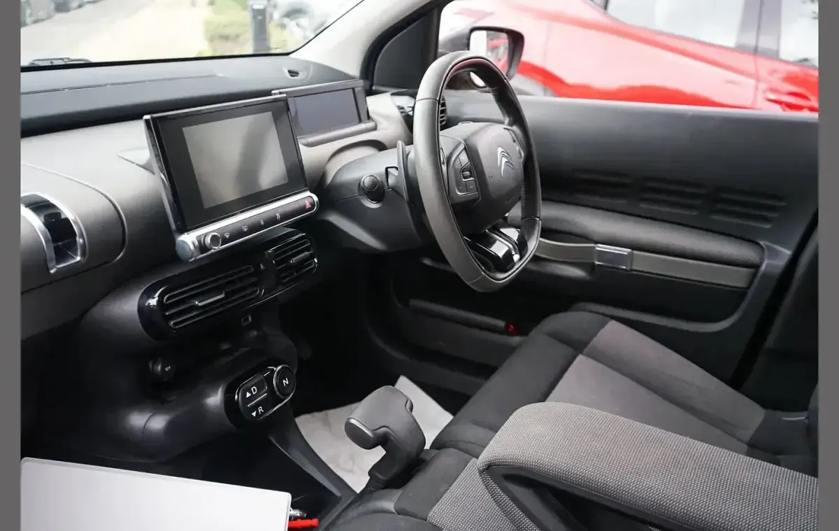 Used Citroën C4 Flair 80 HP (58 kW) 2016 Black SUV