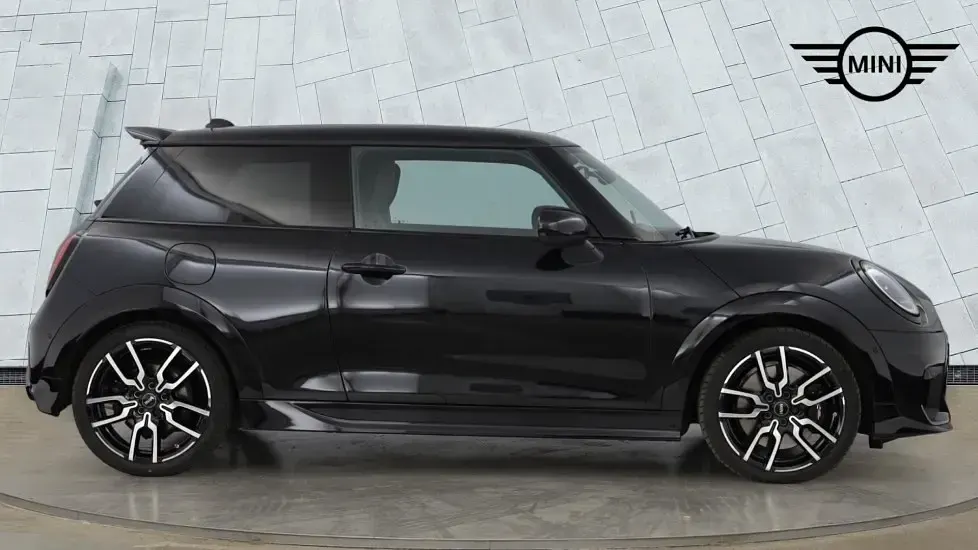Used Mini Cooper S Hatch 201 HP (147 kW) 2025 Black Hatchback