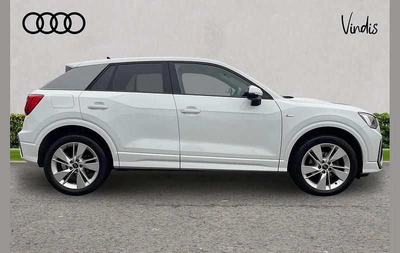 Used Audi Q2 S-Line 147 HP (108 kW) 2023 White SUV