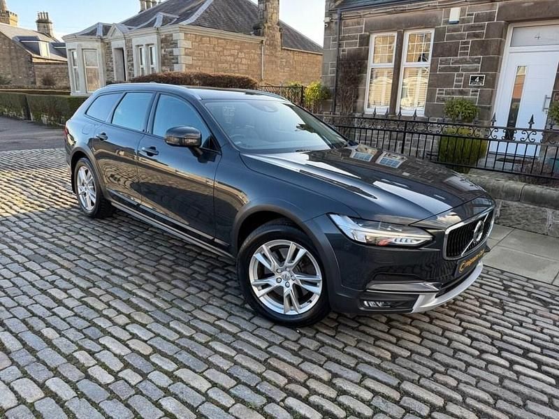 Used Volvo V90 CC Pro 235 HP (172 kW) 2018 Grey Estate