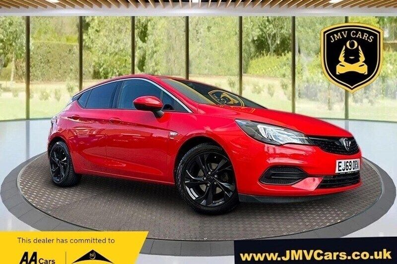Red Used 2019 Vauxhall Astra SRi Hatchback | £9,475 (Good price) - Image 1/1