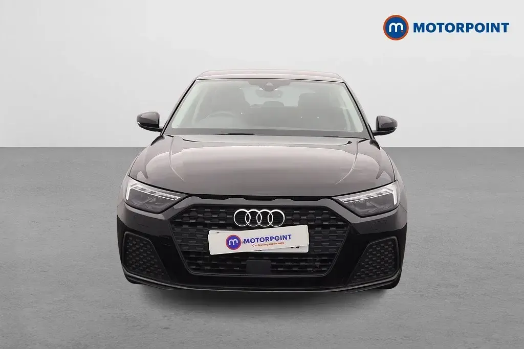 Begagnad Audi A1 2023 Svart SUV